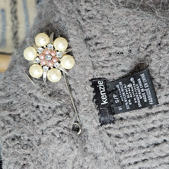 KENSIE Shawl/Wrap sweater - Picture 6 of 6